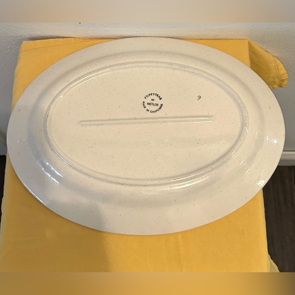 Metlox “Poppytrail” 13.5” platter. - Picture 5 of 6